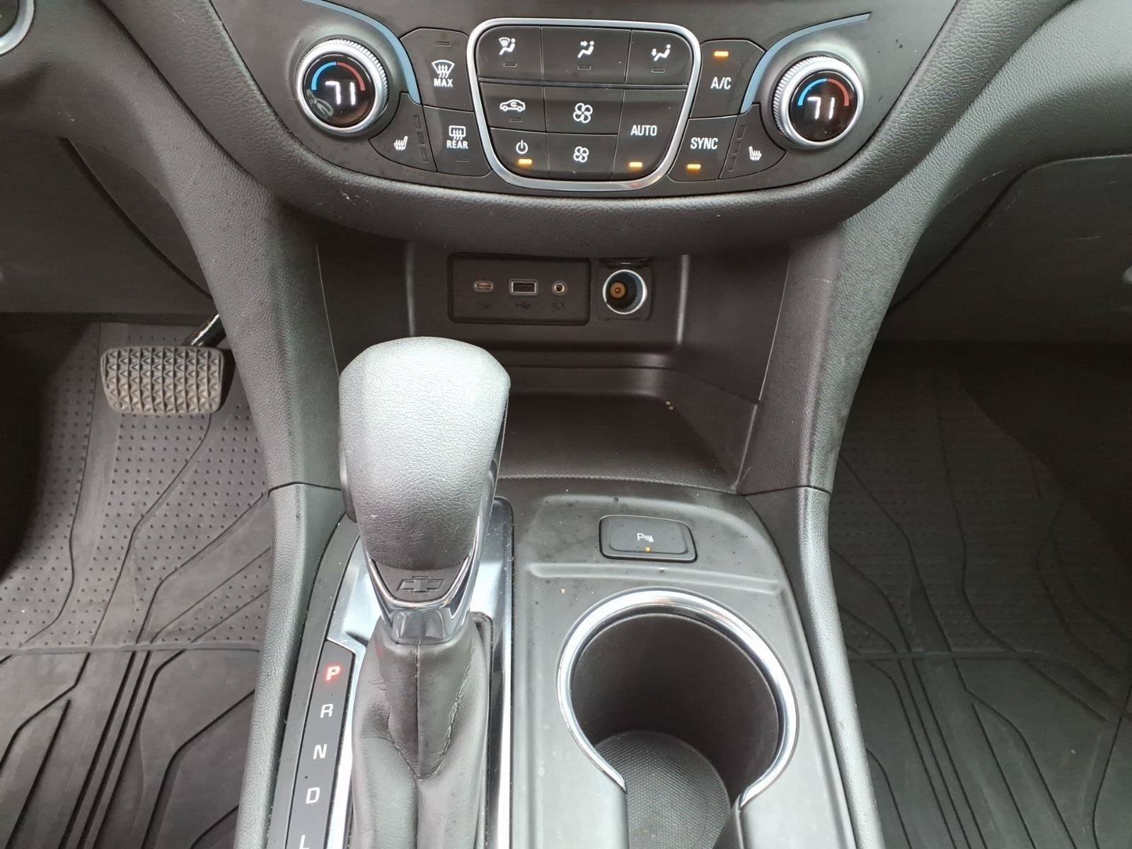 Used 2024 Chevrolet Equinox LT w/ LPO, Floor Liner Package FWD image 24