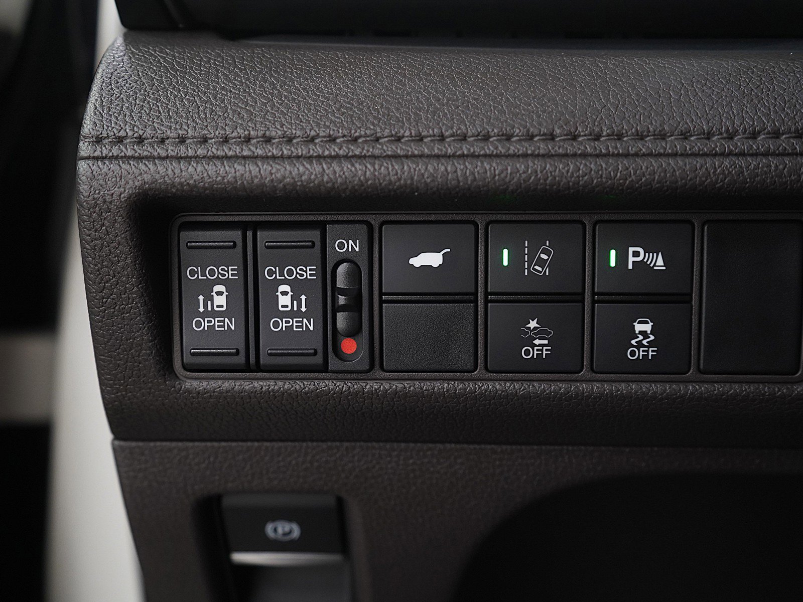 Used 2018 Honda Odyssey Touring image 30