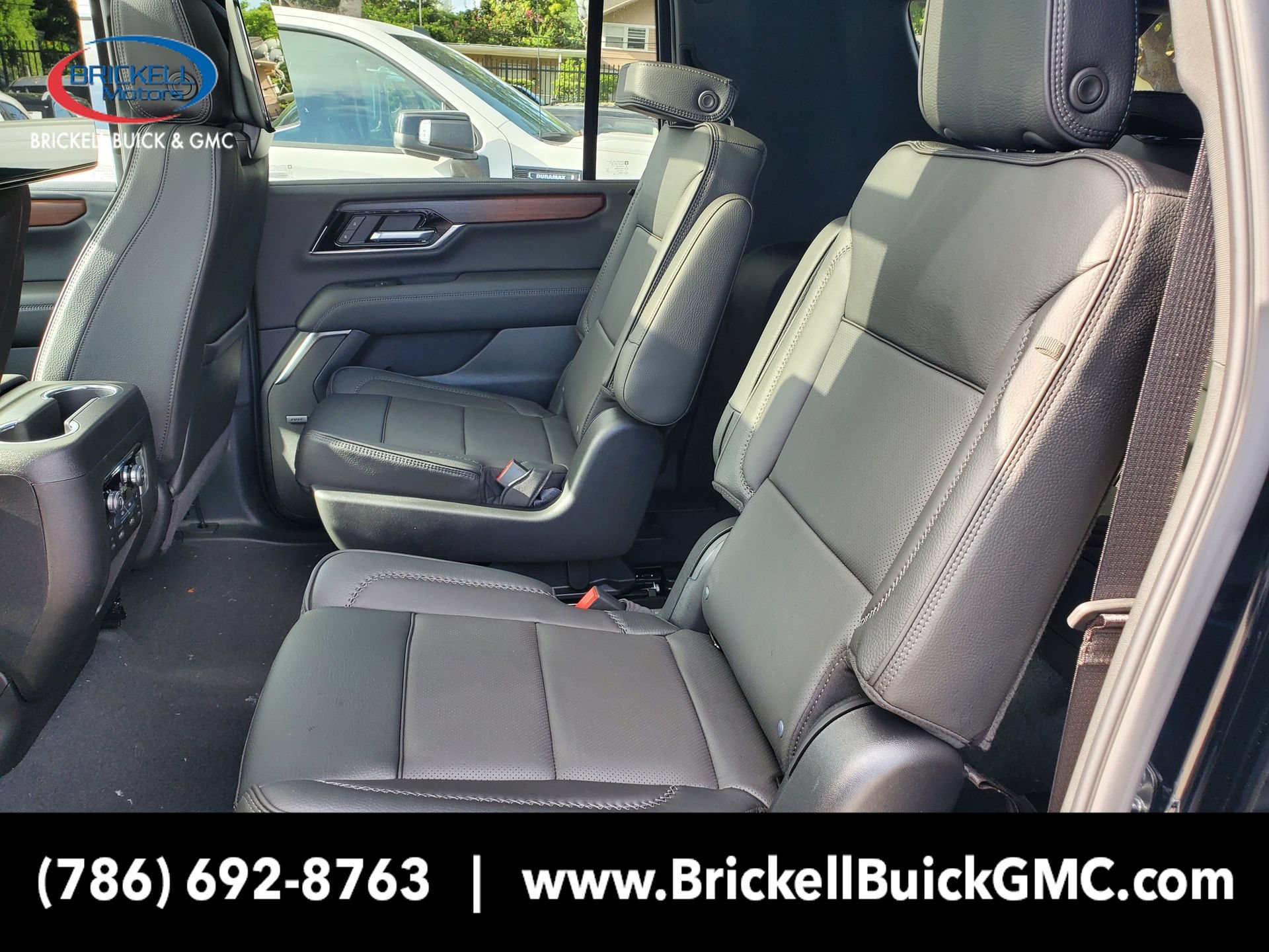 New 2026 GMC Yukon XL Denali w/ Advanced Technology Package RWD image 12