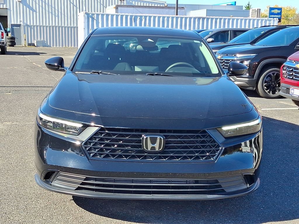 Used 2023 Honda Accord EX image 4