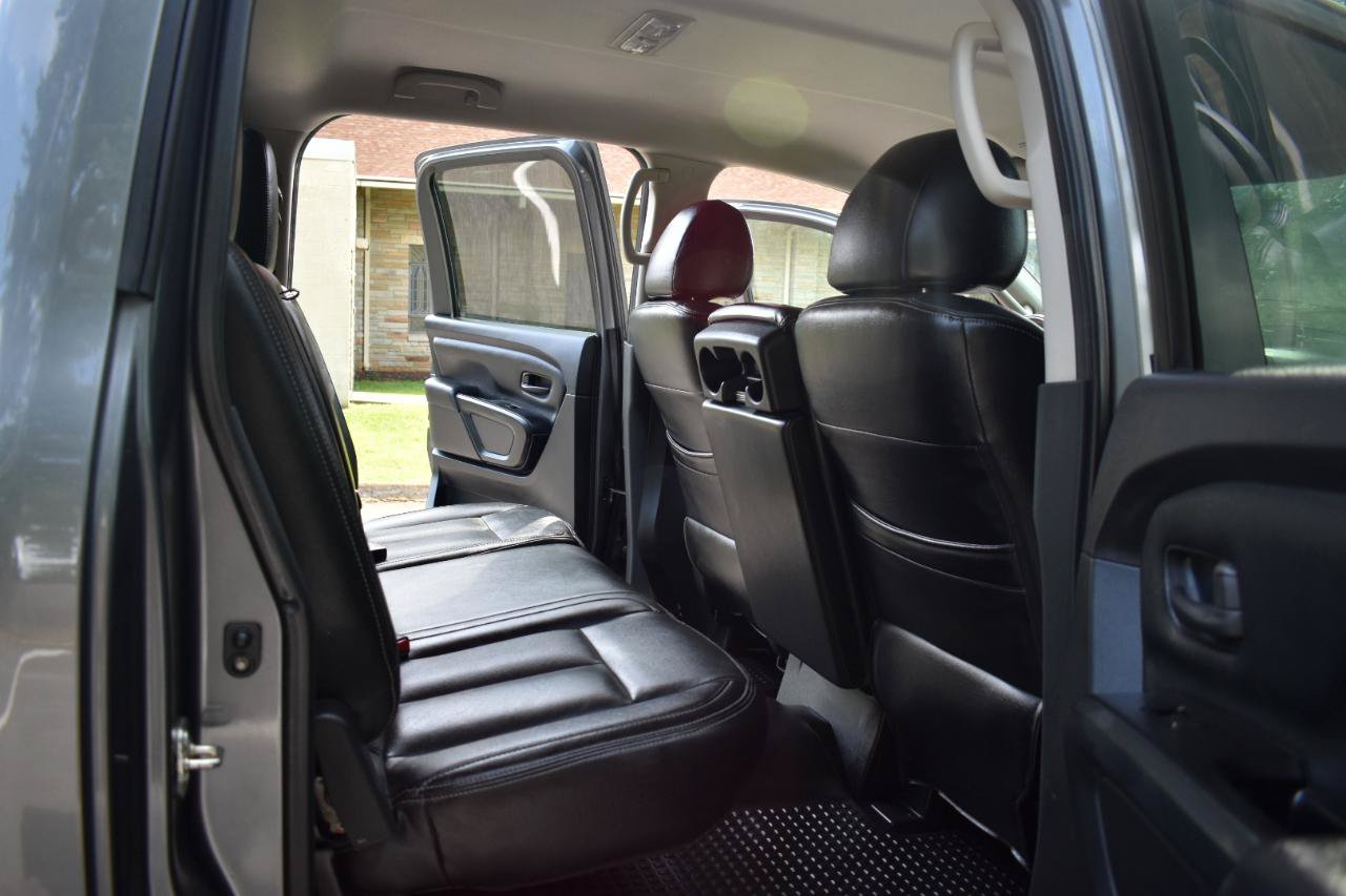 Used 2019 Nissan Titan S AWD/4WD image 23