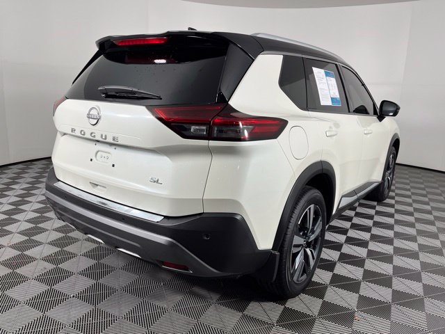 Used 2023 Nissan Rogue SL FWD image 12