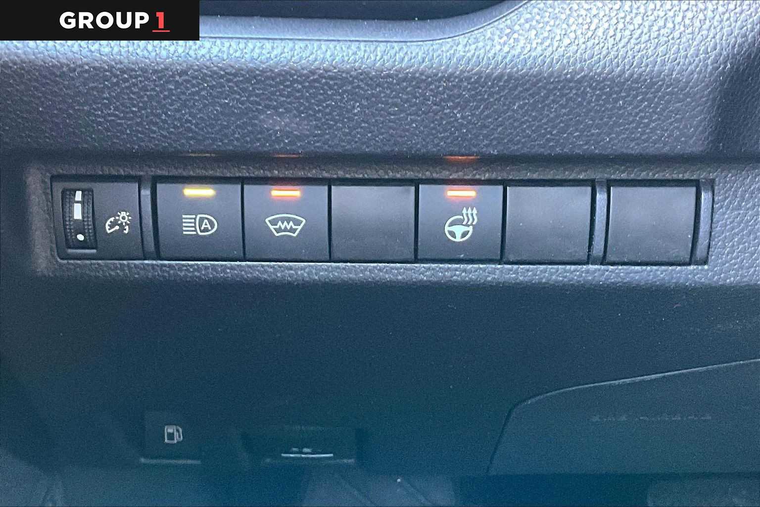Used 2025 Toyota RAV4 XLE w/ Weather Package AWD/4WD image 31