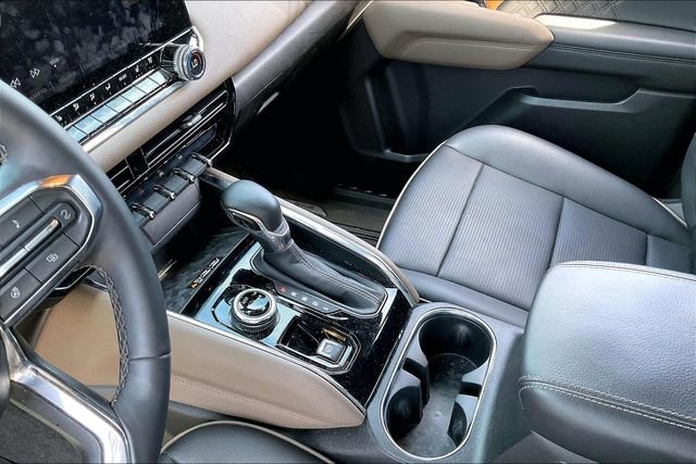 Used 2023 GMC Canyon Denali AWD/4WD image 13
