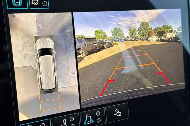 New 2025 GMC Yukon XL Elevation image 25