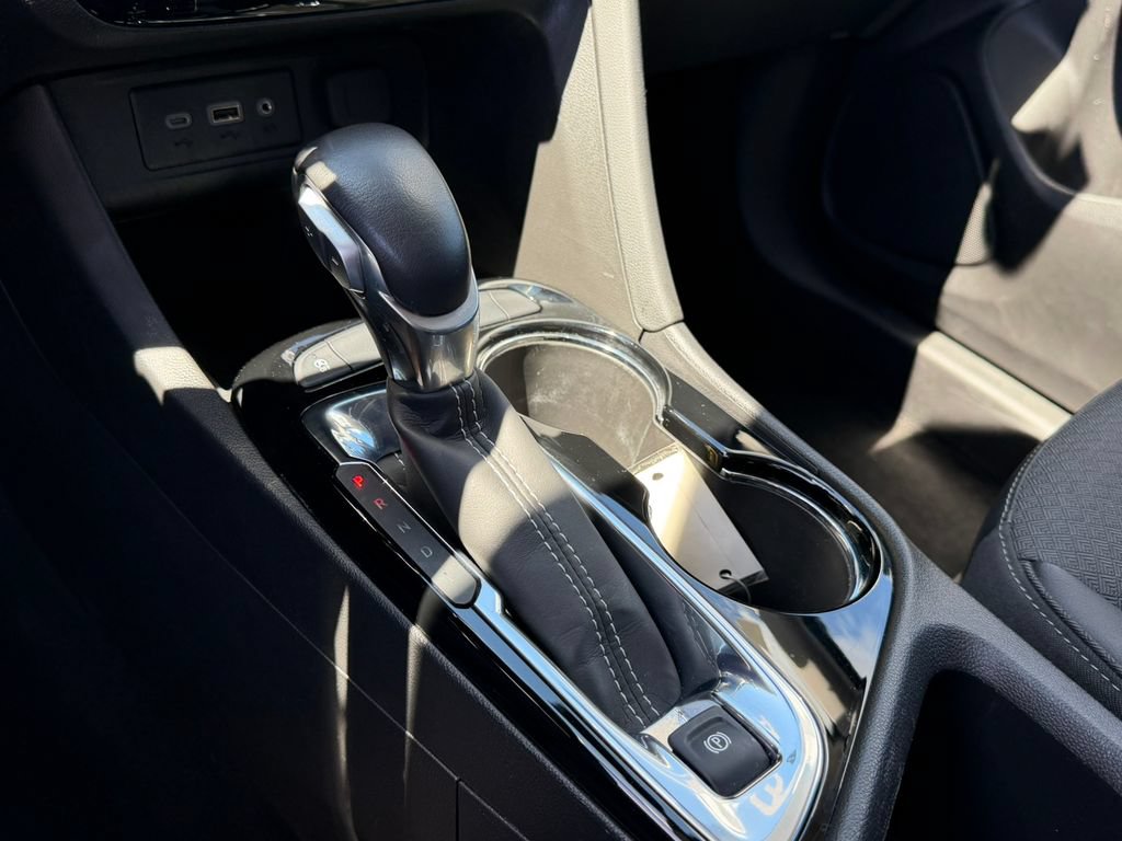 Certified 2023 Buick Encore GX Select w/ Sport Touring Package FWD image 37