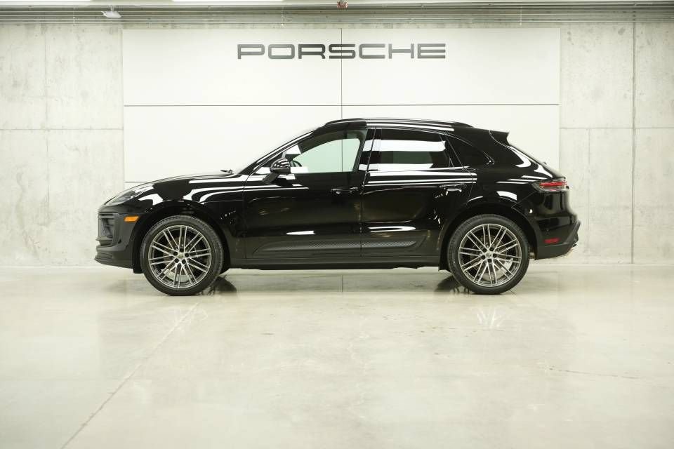 New 2026 Porsche Macan AWD/4WD image 2