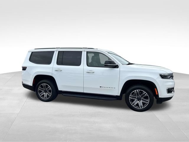 Used 2024 Jeep Wagoneer Series II w/ Flexible Seating Group RWD image 2