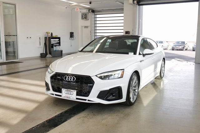 Used 2025 Audi A5 2.0T Premium Plus image 3