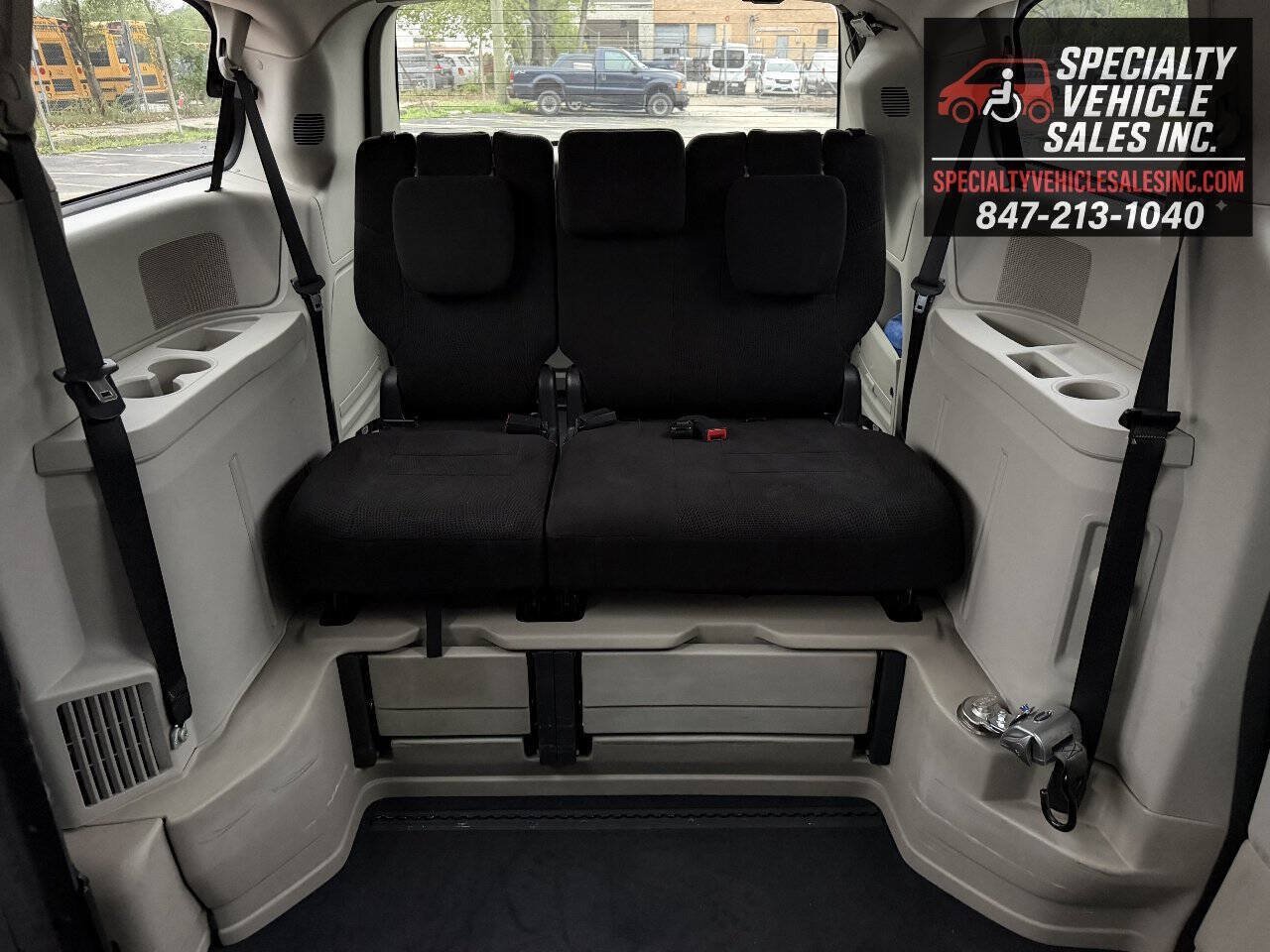 Used 2013 Dodge Grand Caravan SXT FWD image 34