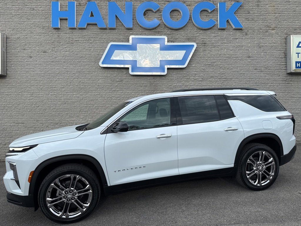 New 2026 Chevrolet Traverse LT w/ LPO, Floor Liner Package image 1