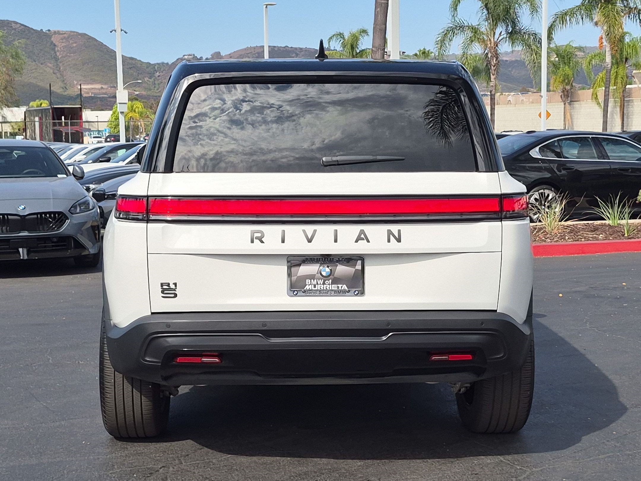 Used 2026 Rivian R1S Adventure AWD/4WD image 9