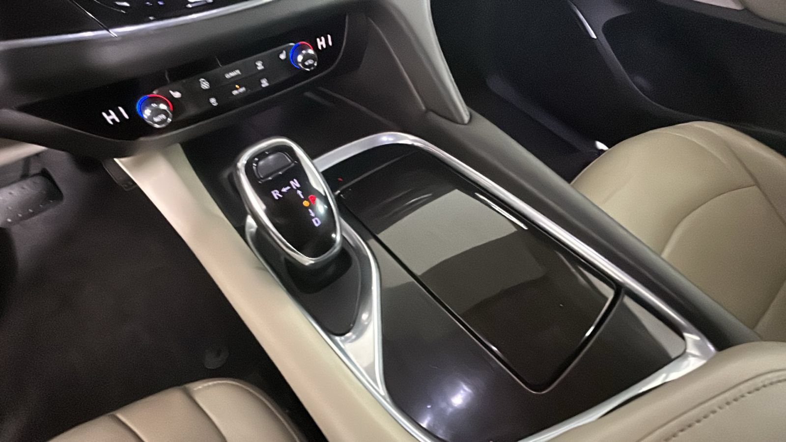 Used 2020 Buick Enclave Essence w/ LPO, Floor Liner Package FWD image 26