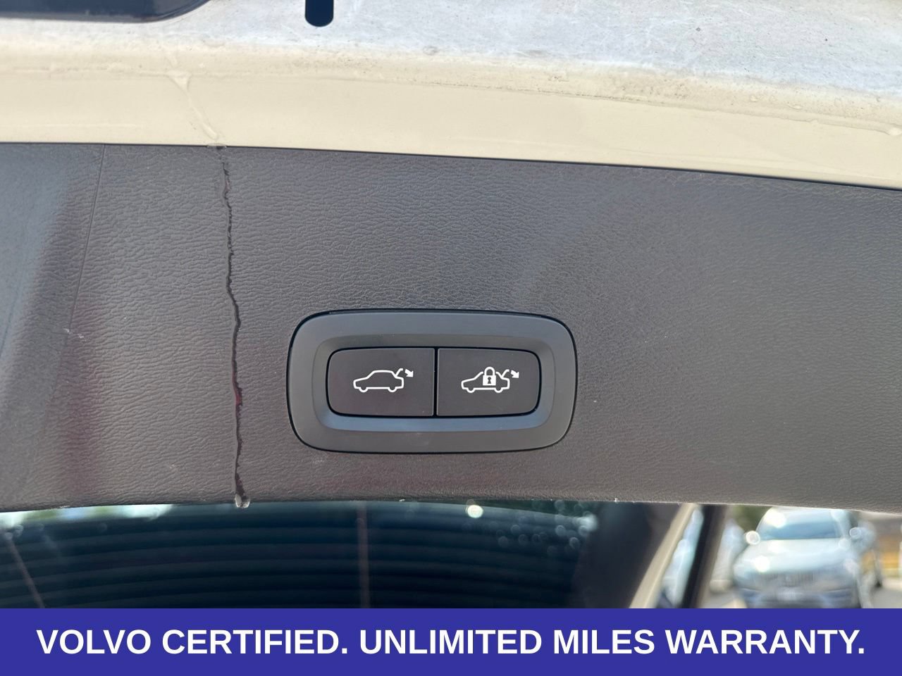 Certified 2023 Volvo XC40 Recharge Plus AWD/4WD image 9