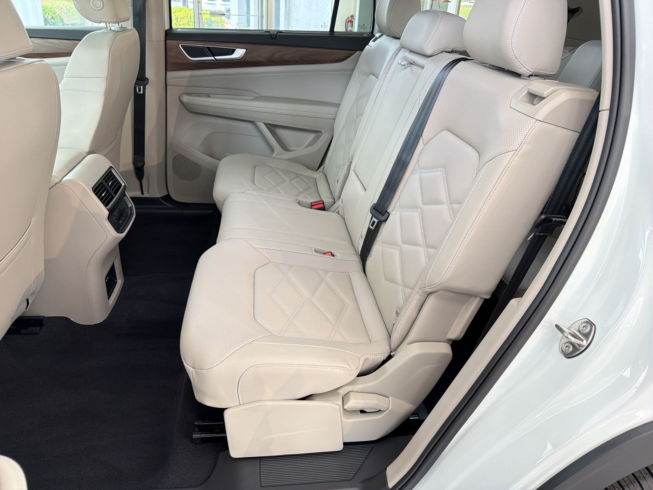 New 2026 Volkswagen Atlas SE FWD image 15