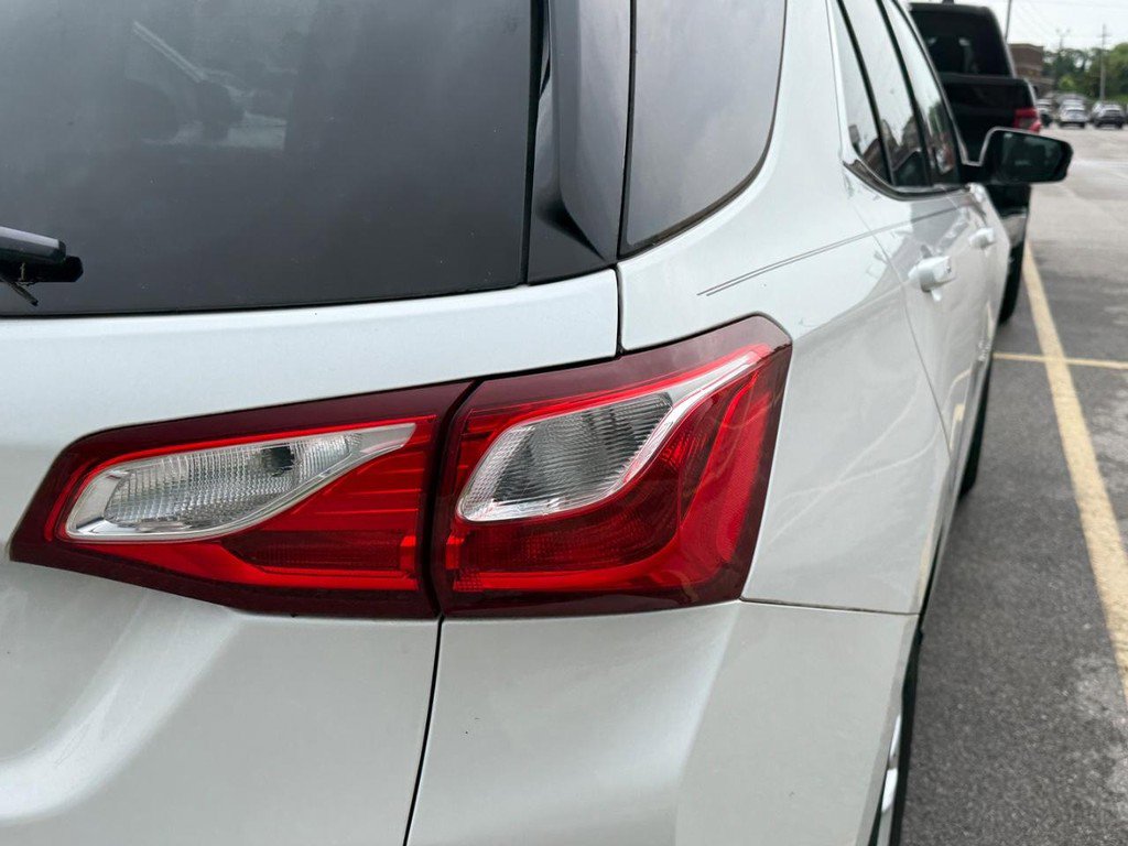 Used 2019 Chevrolet Equinox LT FWD image 9