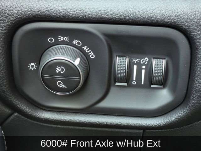 Used 2025 RAM 3500 Laramie image 26