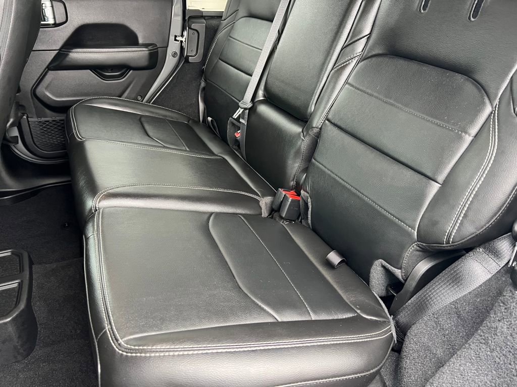 Used 2023 Jeep Wrangler Unlimited Sahara w/ Cold Weather Group image 14