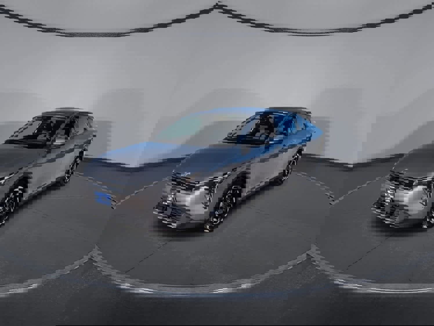 Used 2025 Kia K4 EX image 3