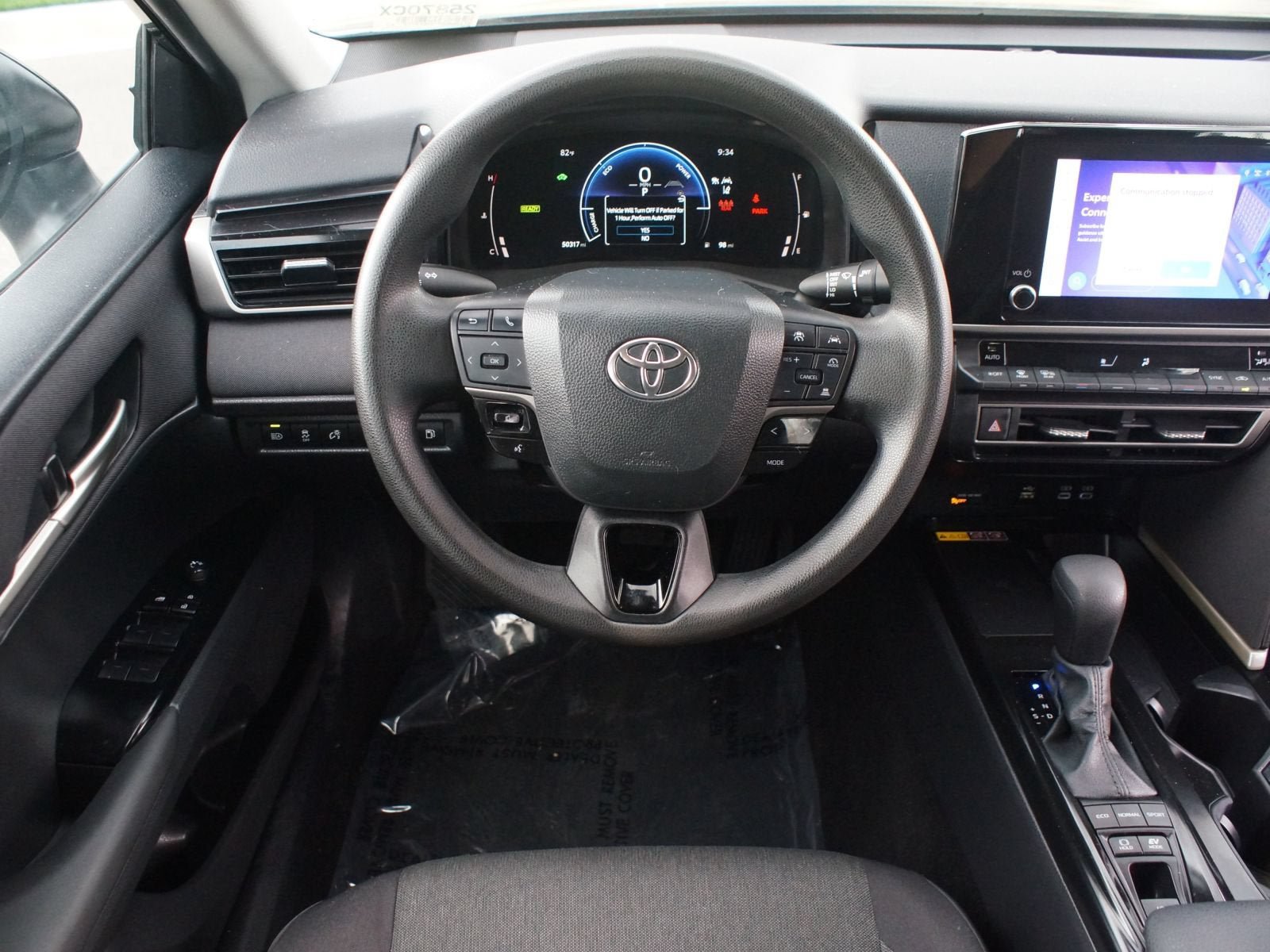 Used 2025 Toyota Camry LE FWD image 5