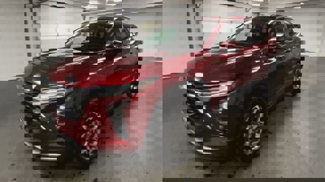 Certified 2025 Chevrolet Trax LT w/ LT Convenience Package image 4