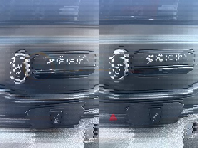 Used 2022 Ford E-Transit Med./Roof w/ Load Area Protection Package image 16