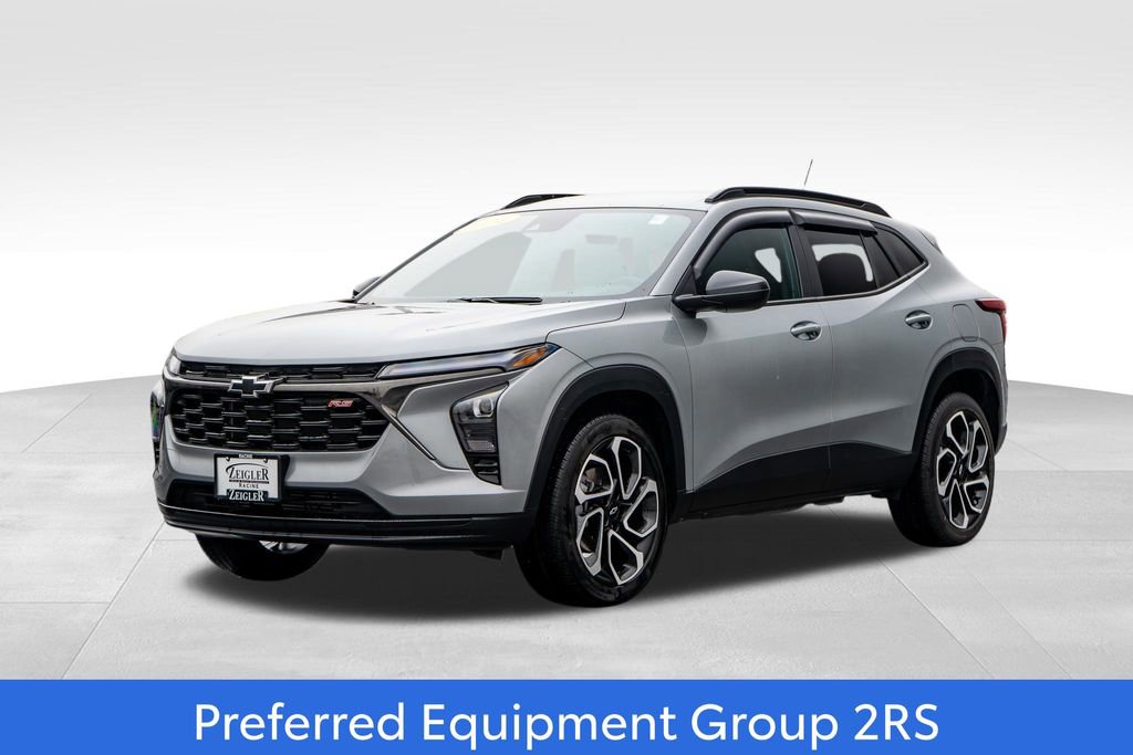 Used 2024 Chevrolet Trax RS w/ Driver Confidence Package image 3