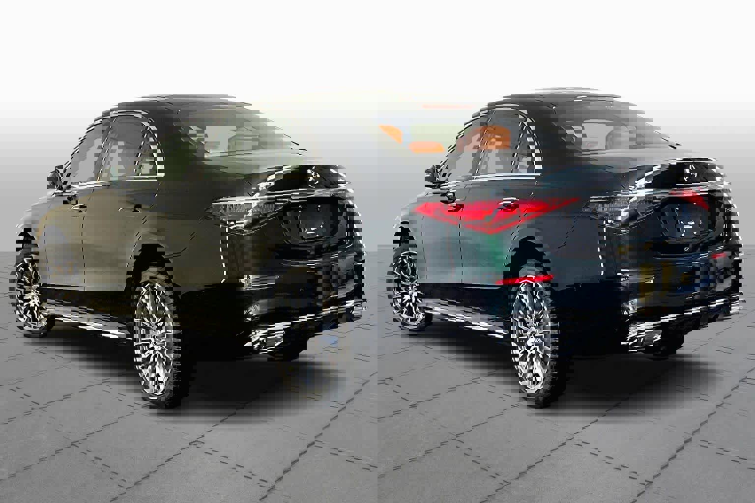 New 2026 Mercedes-Benz S 580 4MATIC Sedan image 3