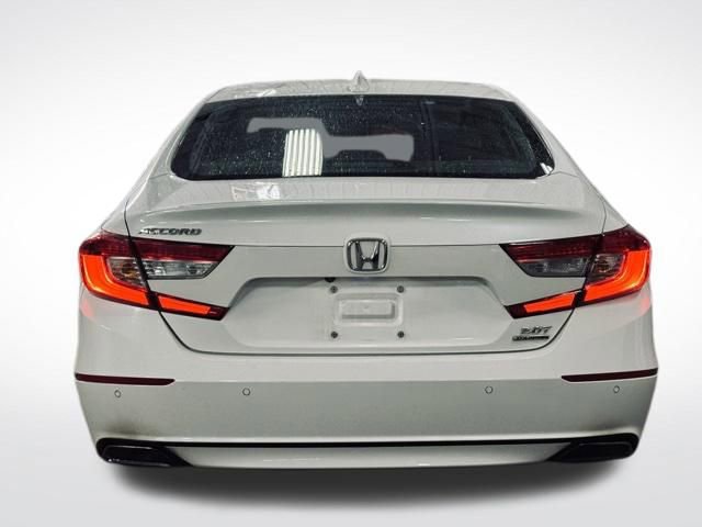 Used 2018 Honda Accord Touring image 6