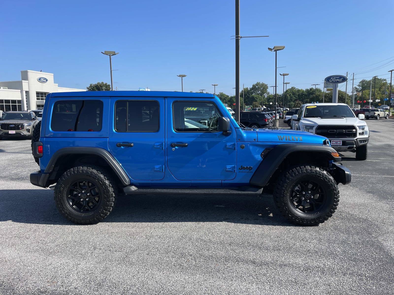 Used 2025 Jeep Wrangler Unlimited Sport AWD/4WD image 2