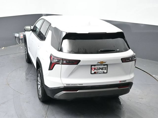 Used 2025 Chevrolet Equinox LT AWD/4WD image 39