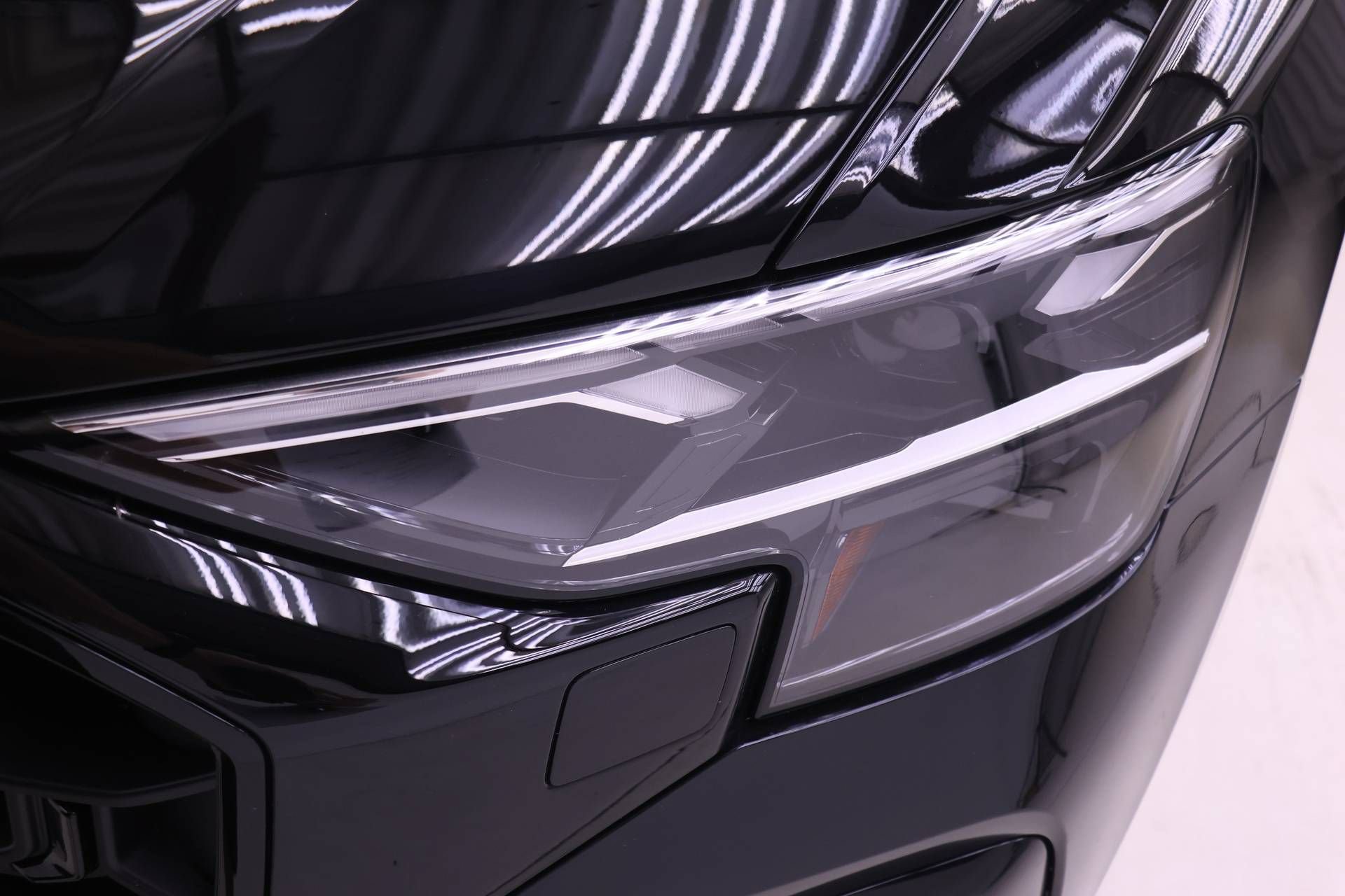 Certified 2026 Audi Q8 Premium Plus w/ Premium Plus Package AWD/4WD image 25