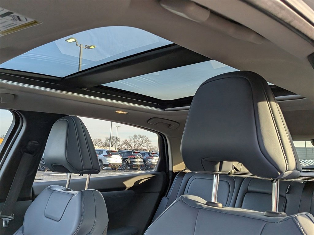 Used 2024 Nissan Ariya AWD image 12