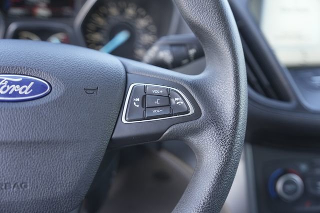 Used 2019 Ford Escape SE image 23