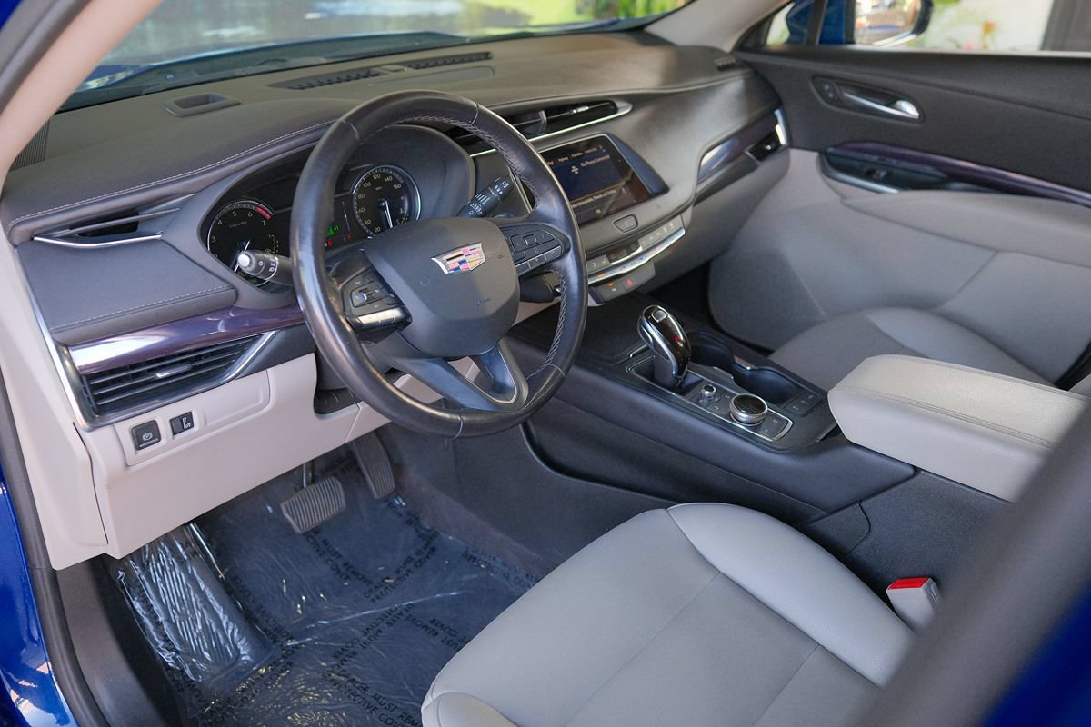 Used 2021 Cadillac XT4 Luxury FWD image 15
