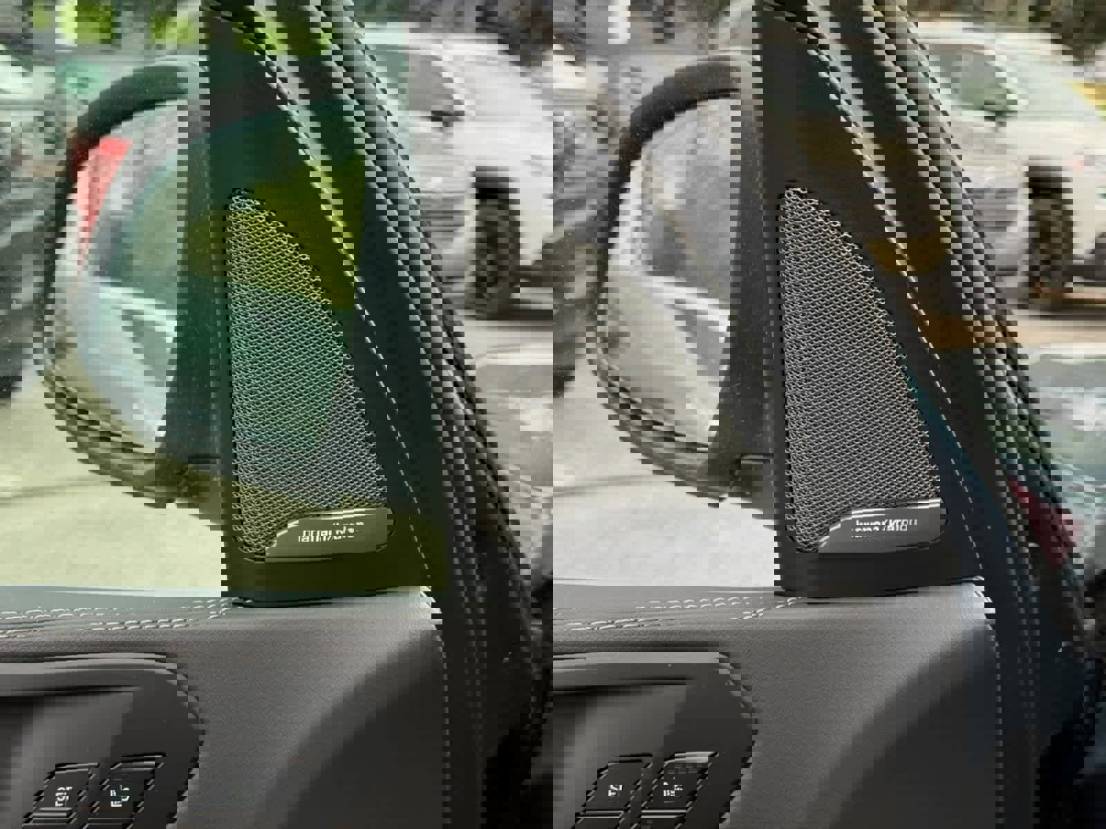 New 2026 BMW X5 xDrive50e w/ Climate Comfort Package image 15