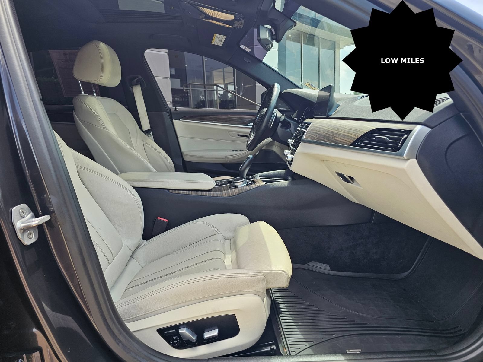 Used 2017 BMW 530i RWD image 32