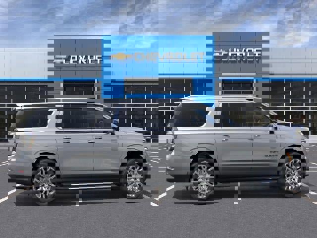 New 2026 Chevrolet Suburban LT w/ Comfort Package image 5