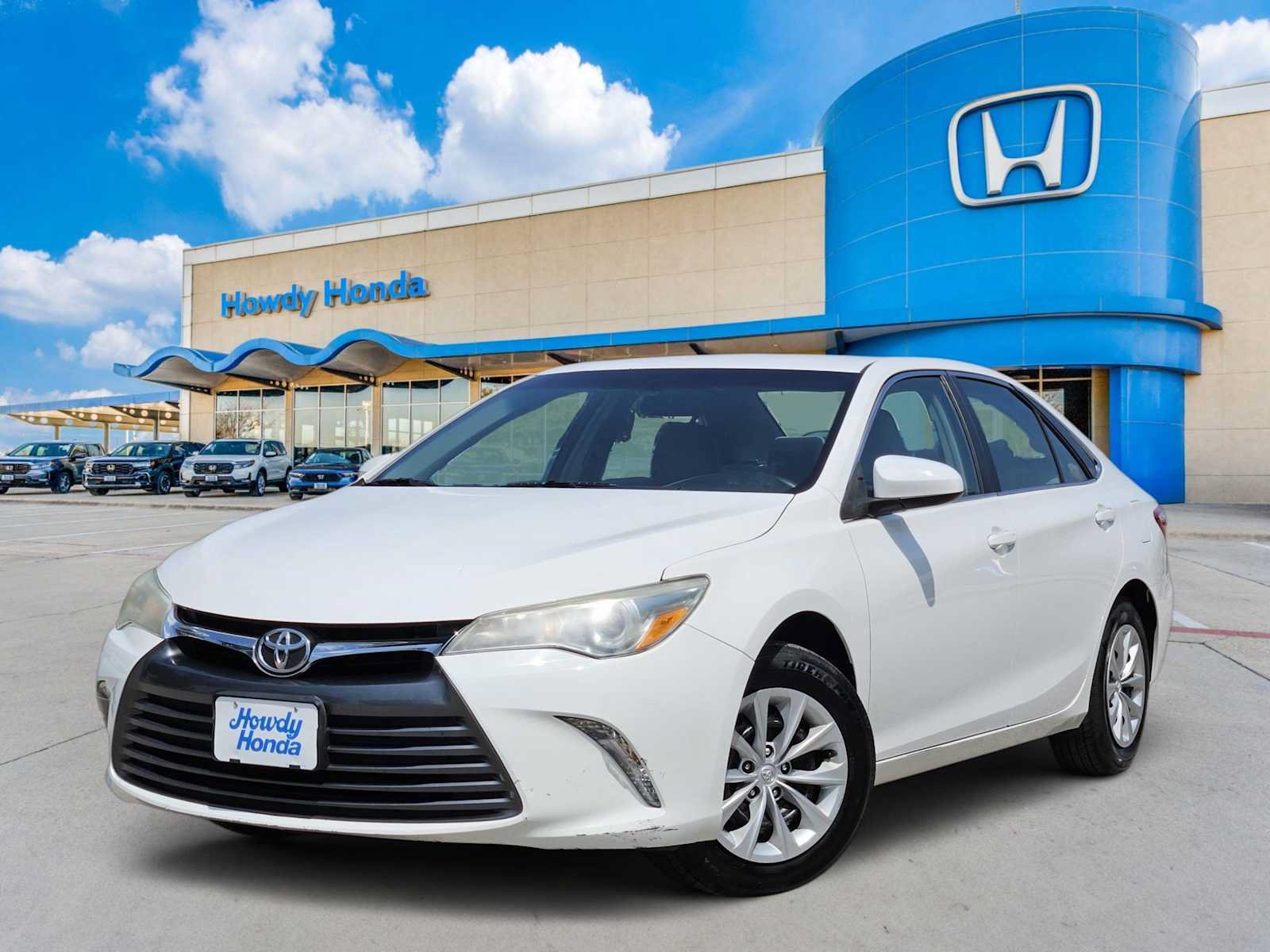 Used 2015 Toyota Camry LE