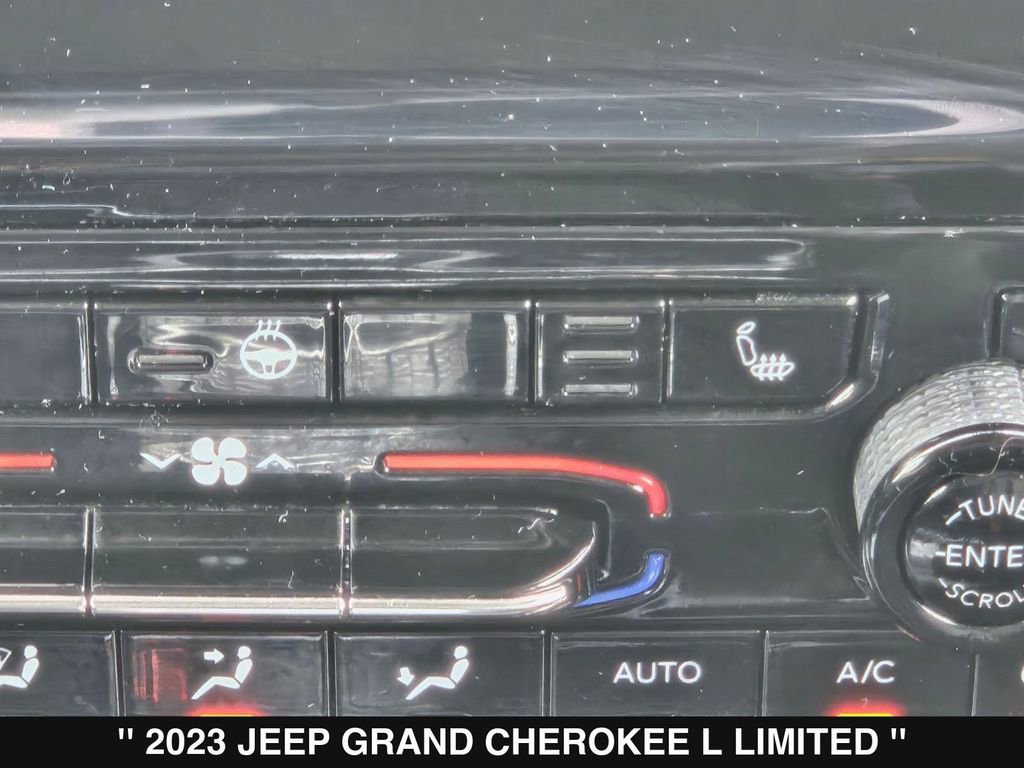 Used 2023 Jeep Grand Cherokee L Limited image 21