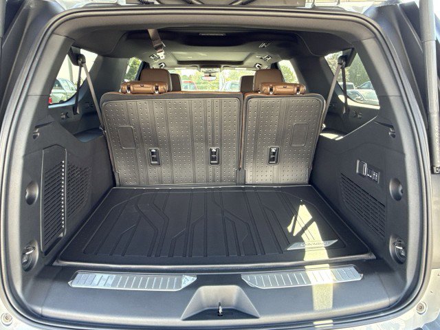 New 2026 Chevrolet Suburban High Country w/ Sun And Tow Package image 21