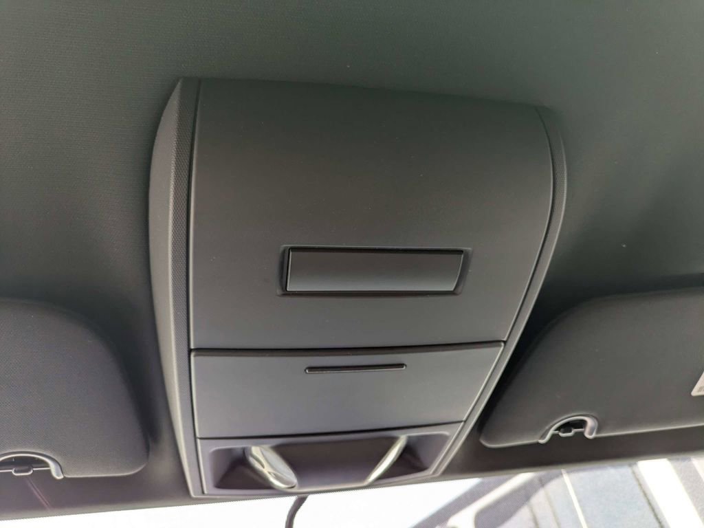 Used 2018 Dodge Grand Caravan SE image 21