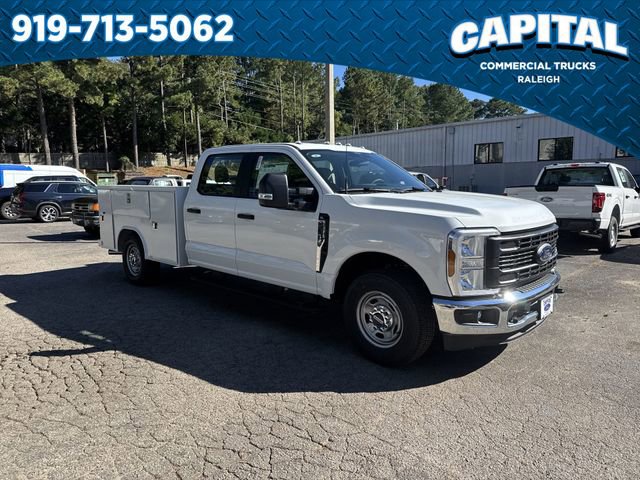 New 2026 Ford F250 XL w/ XL Chrome Package image 2