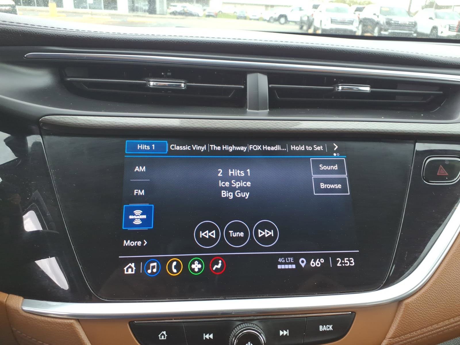 Used 2020 Buick Encore GX Essence image 14