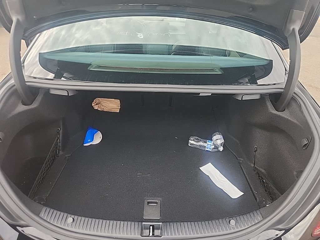 Used 2021 Mercedes-Benz C 300 Sedan image 18