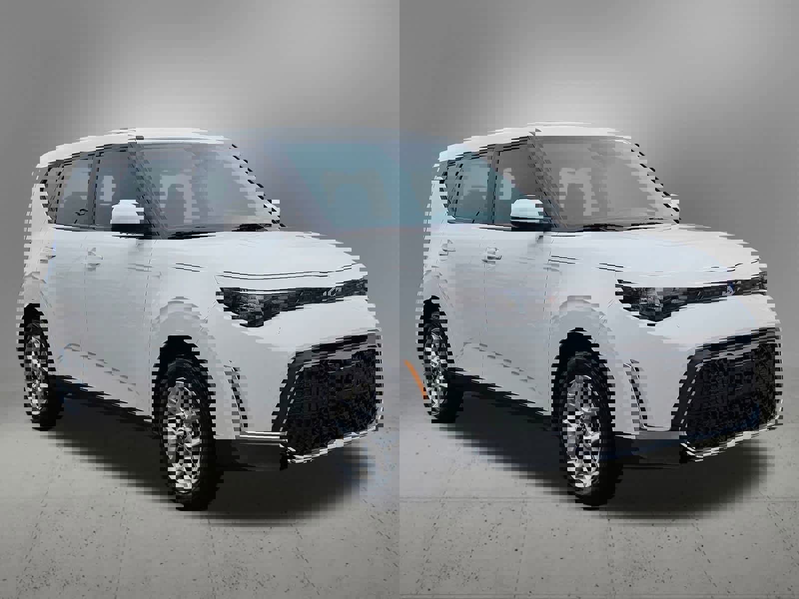 Used 2023 Kia Soul LX w/ Option Group 015 image 8