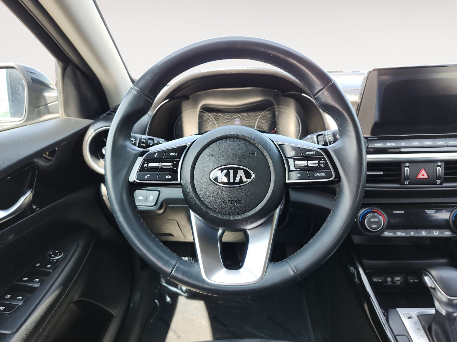Used 2019 Kia Forte S FWD image 12