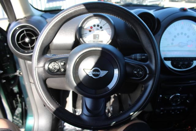Used 2013 MINI Cooper Countryman FWD image 13