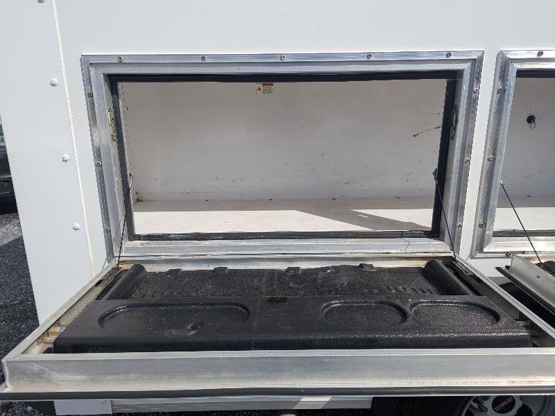 Used 2022 GMC Savana 3500 w/ Power Convenience Package image 15