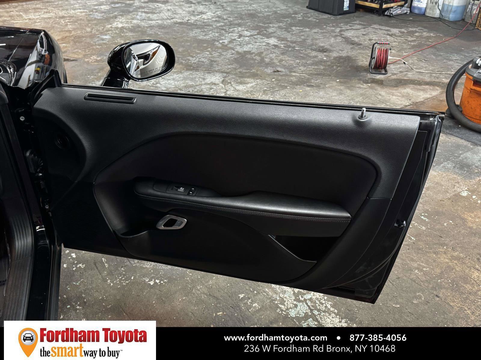 Used 2022 Dodge Challenger GT image 12